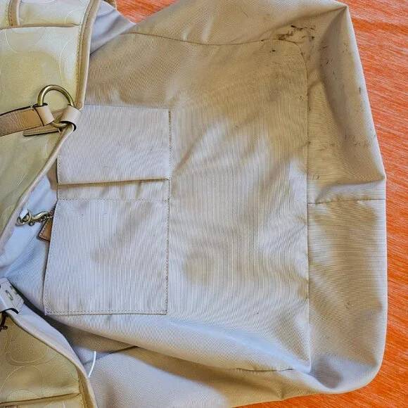 Beautiful Coach Bag - Picture 16 of 17